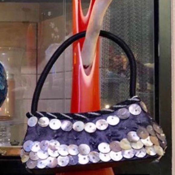 Handbag - Picture 3 of 3